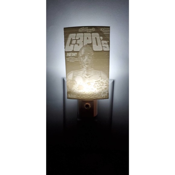 Kellog's Star Wars C3PO's Cereal Box Cover Lithophane Night Light LED - Picture 1 of 10